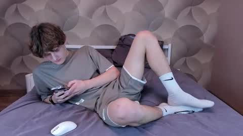 Ian Flor online show from 02.05.26