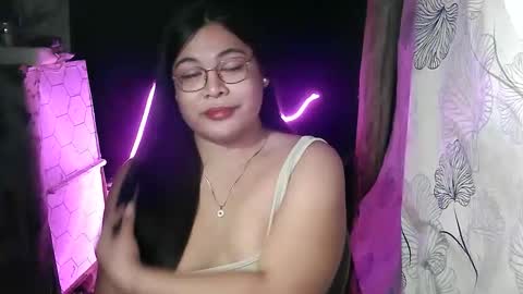 Snapshot of iana_whorexxx chatting on 04.24.26 iana online show from 04.24.26