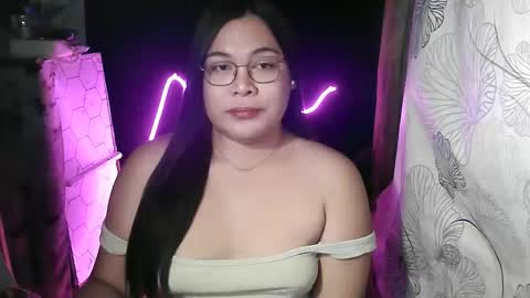 Snapshot of iana_whorexxx chatting on 04.25.26 iana online show from 04.25.26