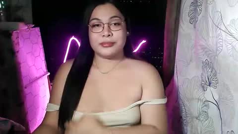Snapshot of iana_whorexxx chatting on 04.29.26 iana online show from 04.29.26
