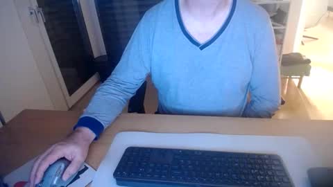 iandy12 online show from 11.23.25