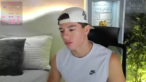 Snapshot of ianmancini chatting on 06.14.26 ianmancini online show from 06.14.26