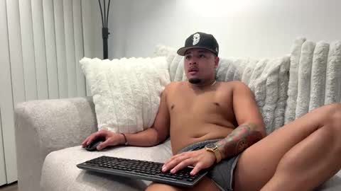 Snapshot of ianrijos01 chatting on 09.15.25 DickFixx online show from 09.15.25