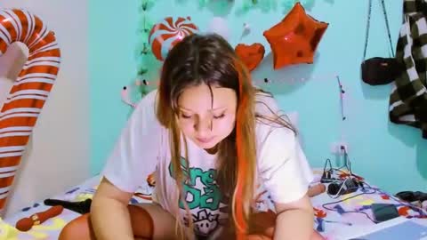 Snapshot of iansofy27 chatting on 12.24.24 ansifia online show from 12.24.24