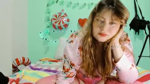 Snapshot of iansofy27 chatting on 01.27.25 ansifia online show from 01.27.25