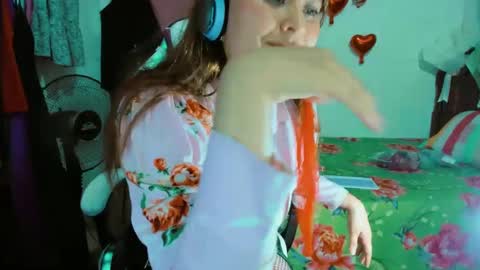 Snapshot of iansofy27 chatting on 02.14.25 ansifia online show from 02.14.25