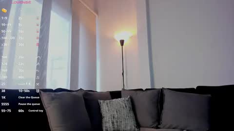 I A R A   online show from 11.09.25