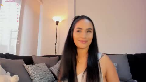 I A R A   online show from 11.24.25