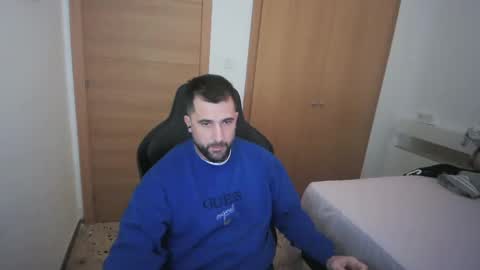 Snapshot of iberian_macho chatting on 11.19.25 iberian_macho online show from 11.19.25