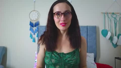 Iberian Moon online show from 11.01.25