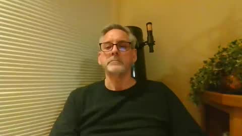 Snapshot of icanhelpu43 chatting on 02.02.25 icanhelpu43 online show from 02.02.25