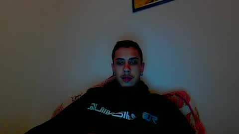 Snapshot of icaro0223 chatting on 10.07.25 icaro0223 online show from 10.07.25