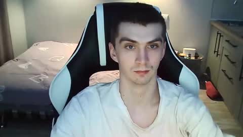 MAX online show from 01.25.25