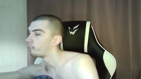 MAX online show from 02.02.25