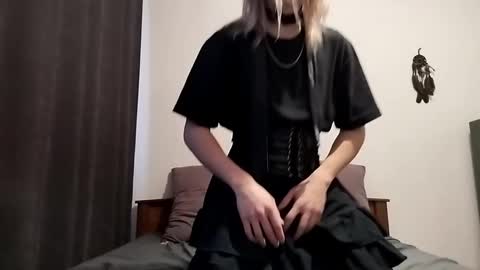 Jade online show from 11.03.25