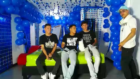 THOMAS AND DAMIAND online show from 12.06.24