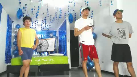 THOMAS AND DAMIAND online show from 02.05.25