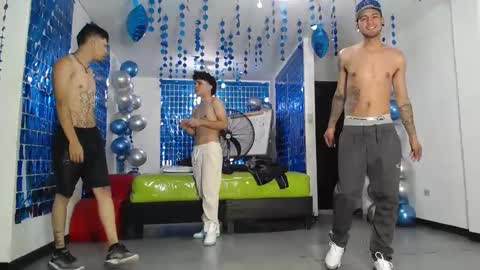 THOMAS AND DAMIAND online show from 02.13.25