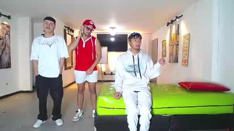 THOMAS AND DAMIAND online show from 11.28.25