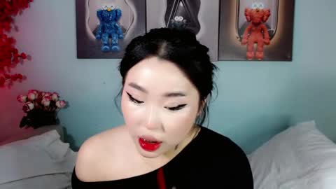 Snapshot of ichiben chatting on 01.09.25 ichiben online show from 01.09.25