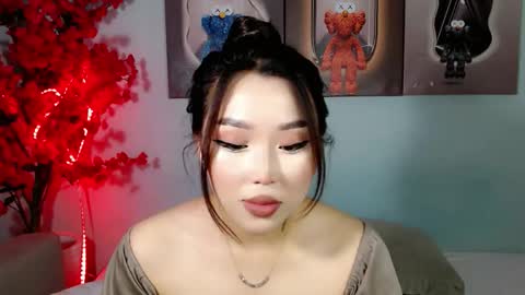 Snapshot of ichiben chatting on 09.26.25 ichiben online show from 09.26.25