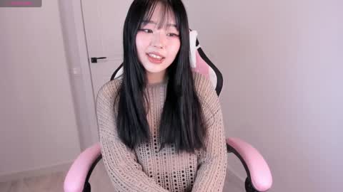 Hitomi   online show from 12.20.24