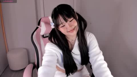 Hitomi   online show from 10.31.25