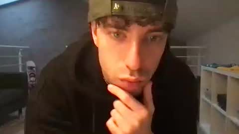 Snapshot of icyninesix chatting on 12.22.24 icyninesix online show from 12.22.24