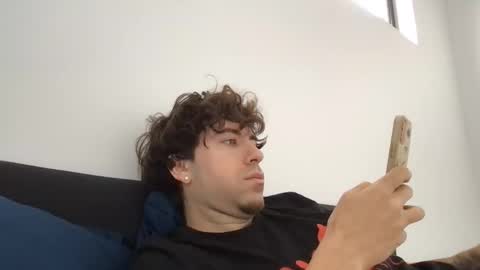 icyninesix online show from 11.21.25