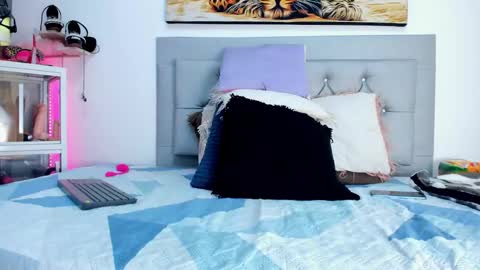 idaly    online show from 01.21.25