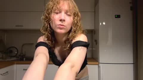 Snapshot of idellwold chatting on 04.07.26 Sarah online show from 04.07.26