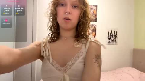 Snapshot of idellwold chatting on 04.18.26 Sarah online show from 04.18.26