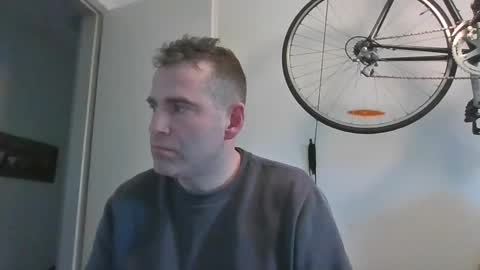 Snapshot of idontknowwhy1 chatting on 12.16.24 idontknowwhy1 online show from 12.16.24