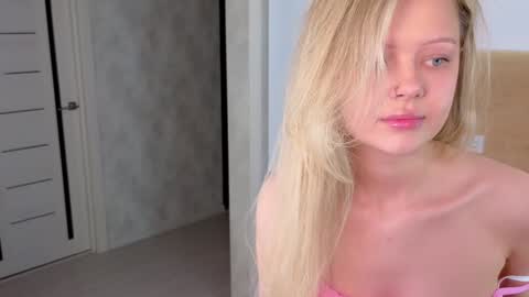 Lisa online show from 12.15.24