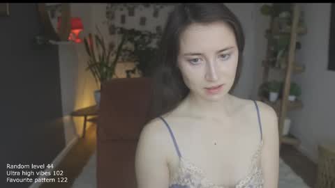 Snapshot of ifyouleave chatting on 11.30.25 Belle online show from 11.30.25