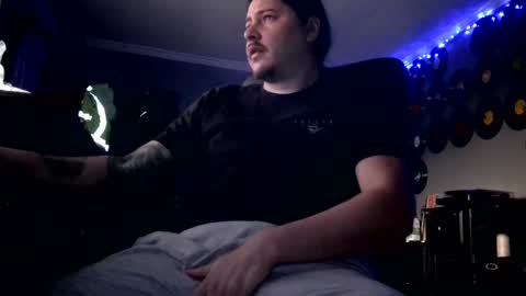 Snapshot of iggy_iggy_iggy chatting on 02.13.25 iggy_iggy_iggy online show from 02.13.25