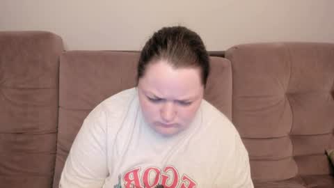 Snapshot of ihaveasecret_ chatting on 07.06.26 Alice online show from 07.06.26