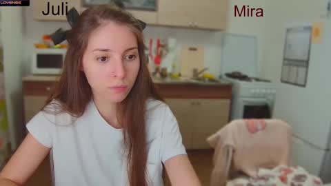 Julia and Mira online show from 01.07.25