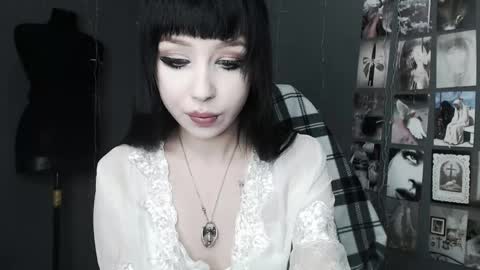 iiiiiiis online show from 05.26.26