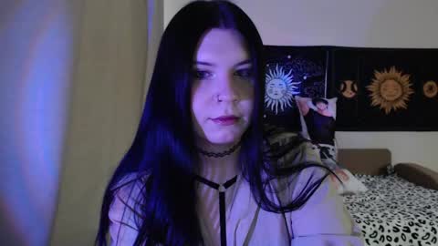 Snapshot of iintimate_flesh chatting on 04.25.26 Vella online show from 04.25.26