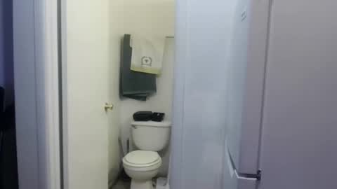 Snapshot of ikebbcdaddy chatting on 12.13.24 IkebbcDaddy online show from 12.13.24