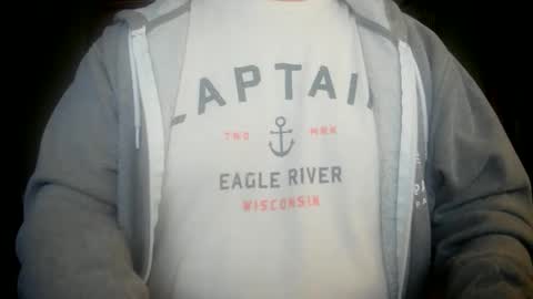 Snapshot of il_undercover chatting on 01.18.26 il_undercover online show from 01.18.26