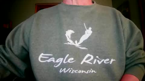 Snapshot of il_undercover chatting on 02.23.26 il_undercover online show from 02.23.26