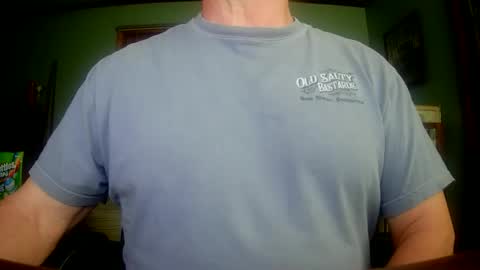 Snapshot of il_undercover chatting on 05.26.26 il_undercover online show from 05.26.26