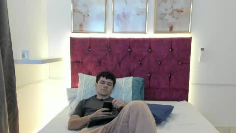 ilia673059 online show from 04.19.26