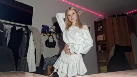 ShyLuna online show from 02.15.26