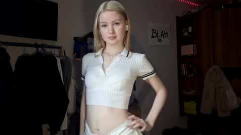 ShyLuna online show from 03.18.26