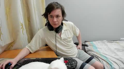 Snapshot of iliaskrislove chatting on 04.20.26 iliaskris online show from 04.20.26