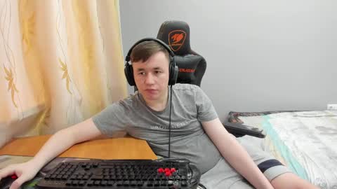 Snapshot of iliaskrislove chatting on 04.23.26 iliaskris online show from 04.23.26