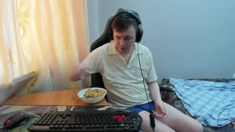 Snapshot of iliaskrislove chatting on 05.05.26 iliaskris online show from 05.05.26
